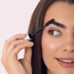 Hairburst Lash & Brow enhancing Serum 9 ML + Mini Shampooing à l’avocat et Noix de Coco 60ml Offert