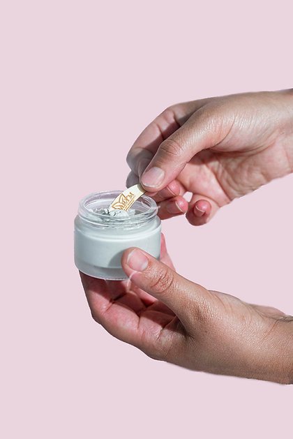 9deddb_e787f2e89c4b49bba635e8ce9a7cb148_mv2.jpg ODARYM-Baume Déodorant Oud Femme enceinte / allaitante – 30 ml – Image 1